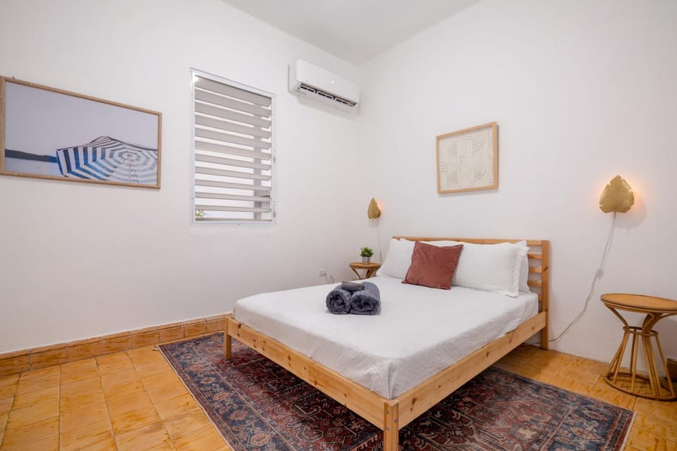 Bed, Photo of the whole room, Bedroom, towels, air conditioner