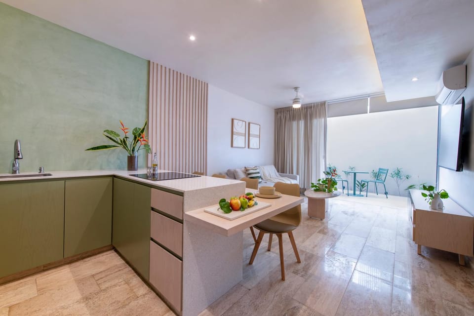 Kitchen or kitchenette