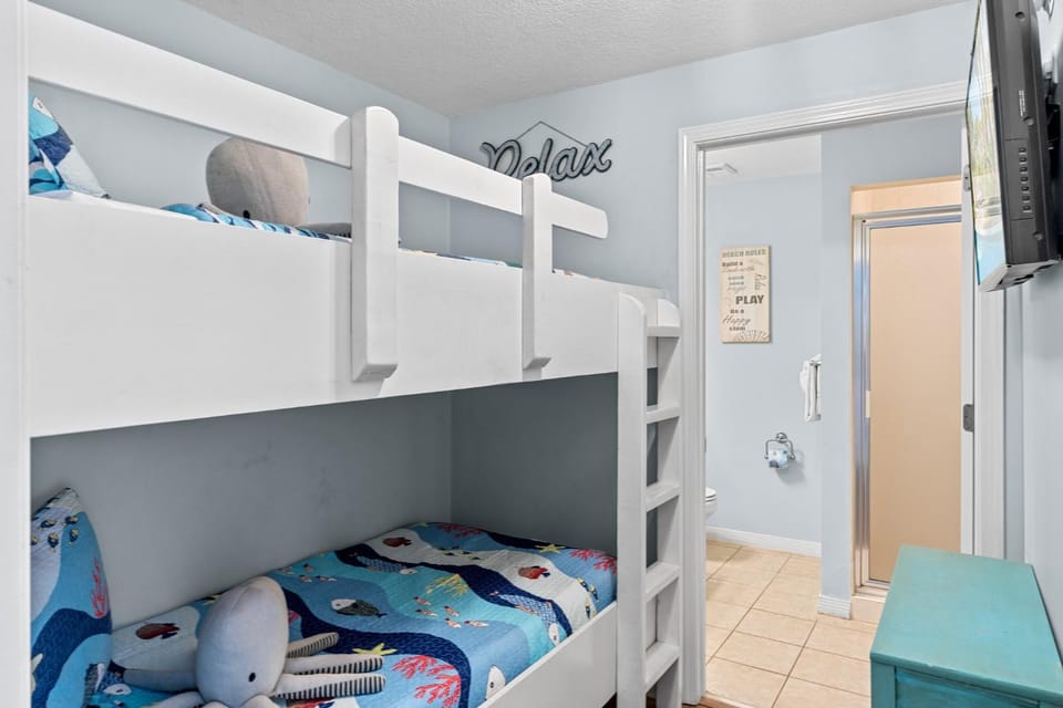 Sandpiper PH-08 - Destin West End-Unit Penthouse - Lazy River - Amazing Views - Rooftop Grill Apartment in Okaloosa Island