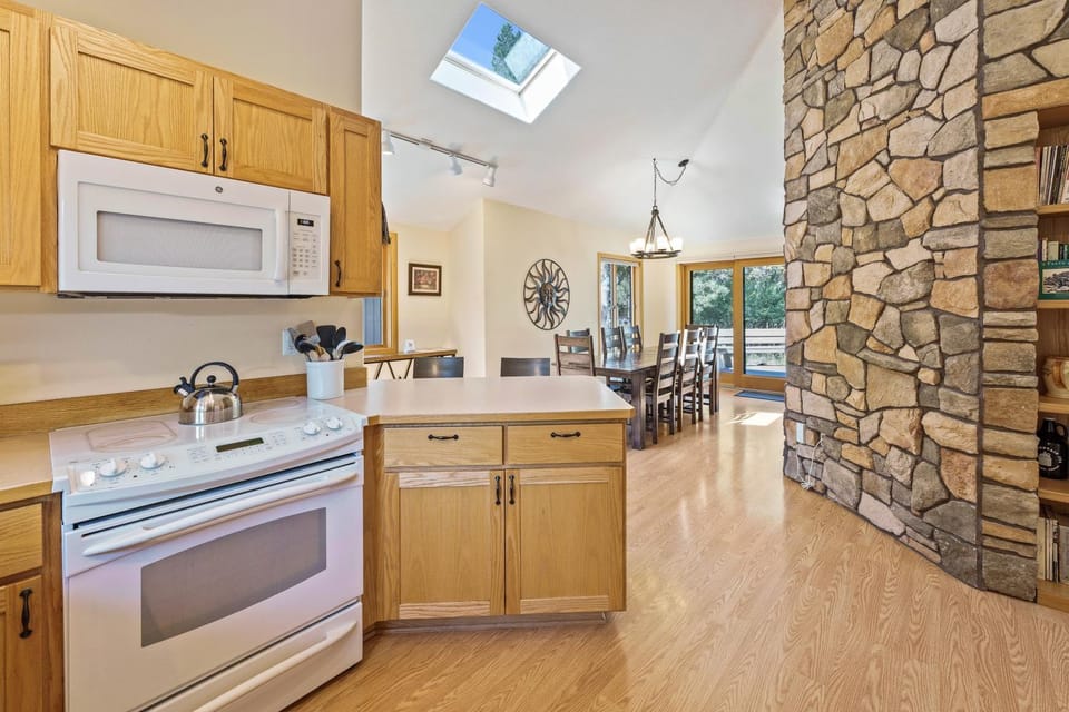 15 Lassen Home House in Sunriver