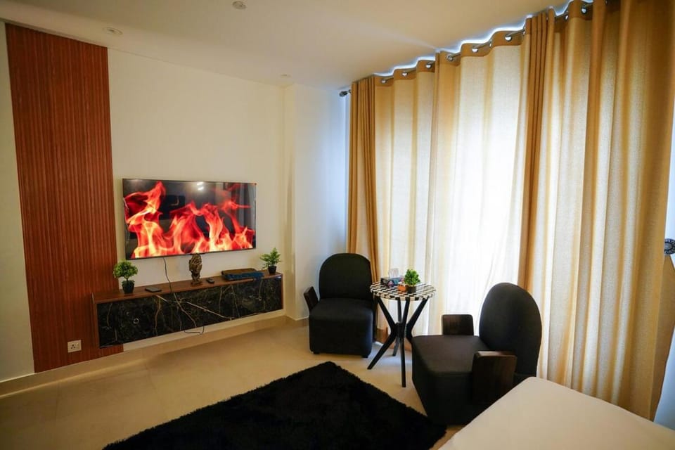 Luxe Studio Penta Square DHA P5 Apartment in Lahore