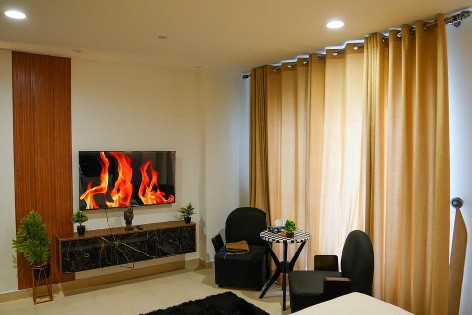 Luxe Studio Penta Square DHA P5 Apartment in Lahore