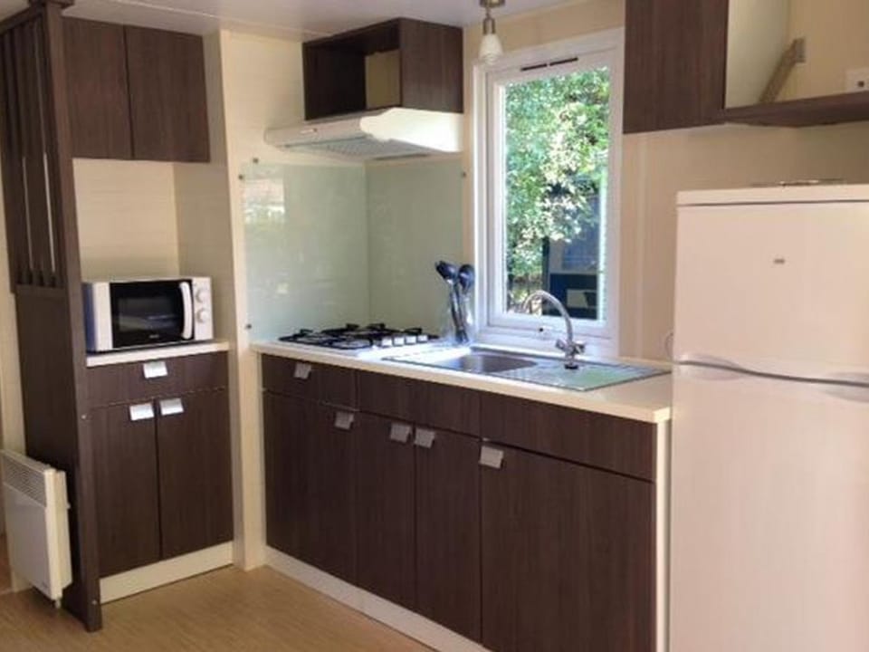 Mobil-home avec Terrasse pour 4 personnes - API-1-52-213 Campground/ 
RV Resort in Vendays-Montalivet