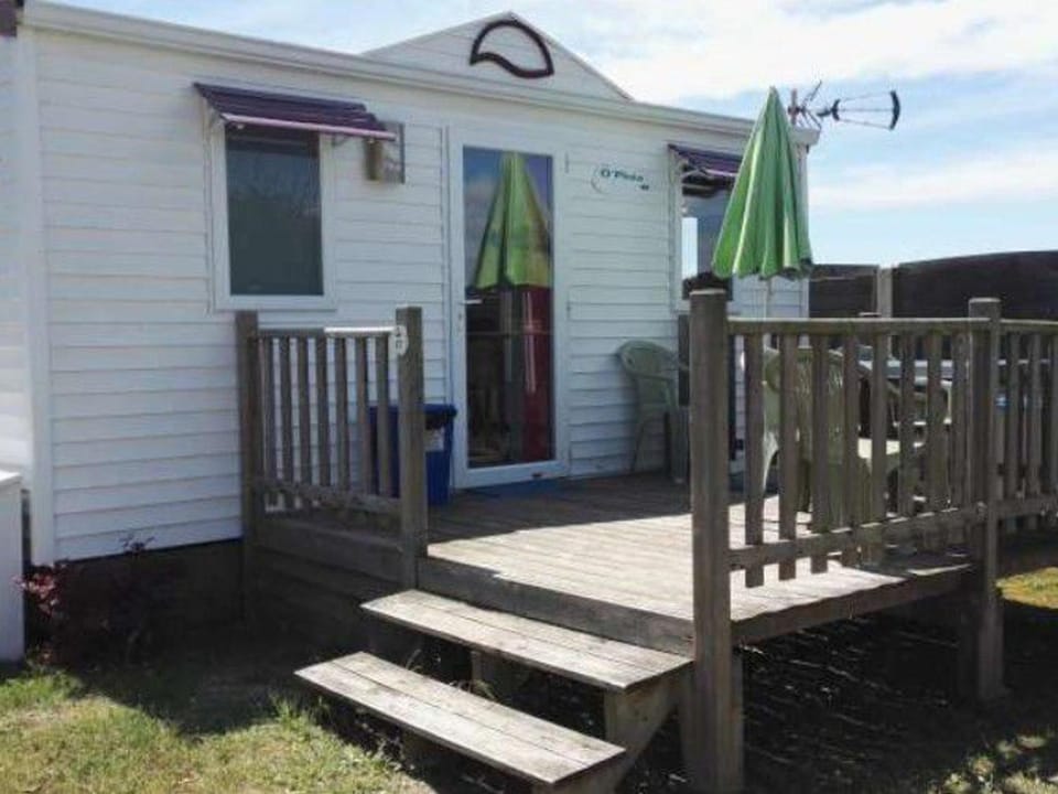 Mobil-home avec terrasse à Saint-Michel-Chef-Chef - API-1-52-377 Campground/ 
RV Resort in Pornic