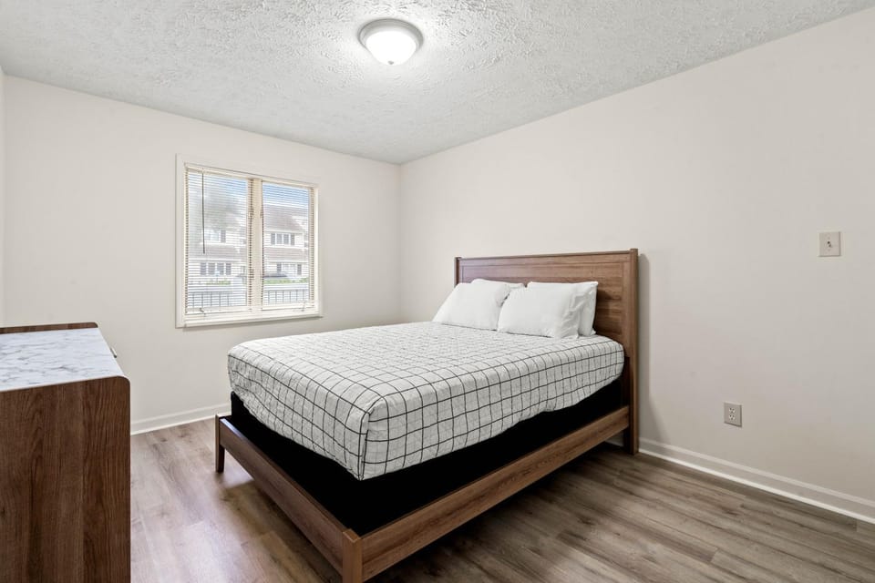 Unique Golfside 1 BR w Bonus Room Condo- Peaceful Surfside location Apartment in Surfside Beach