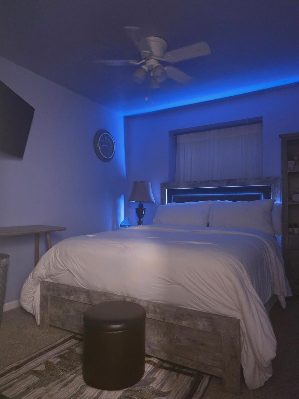A home filled with peace & joy Apartment in Abbott Loop