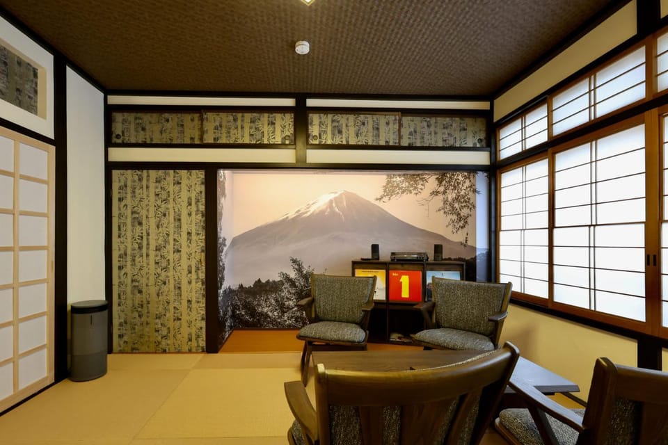 Seating area, Mountain view