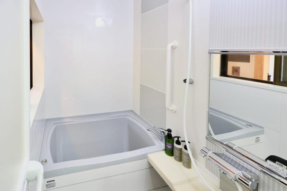 Bathroom, Bath