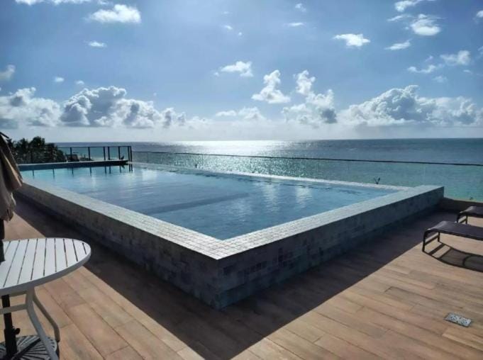 Day, Natural landscape, Pool view, Sea view, Swimming pool, Swimming pool, sunbed