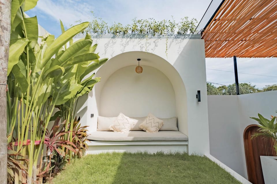 Garden, Seating area