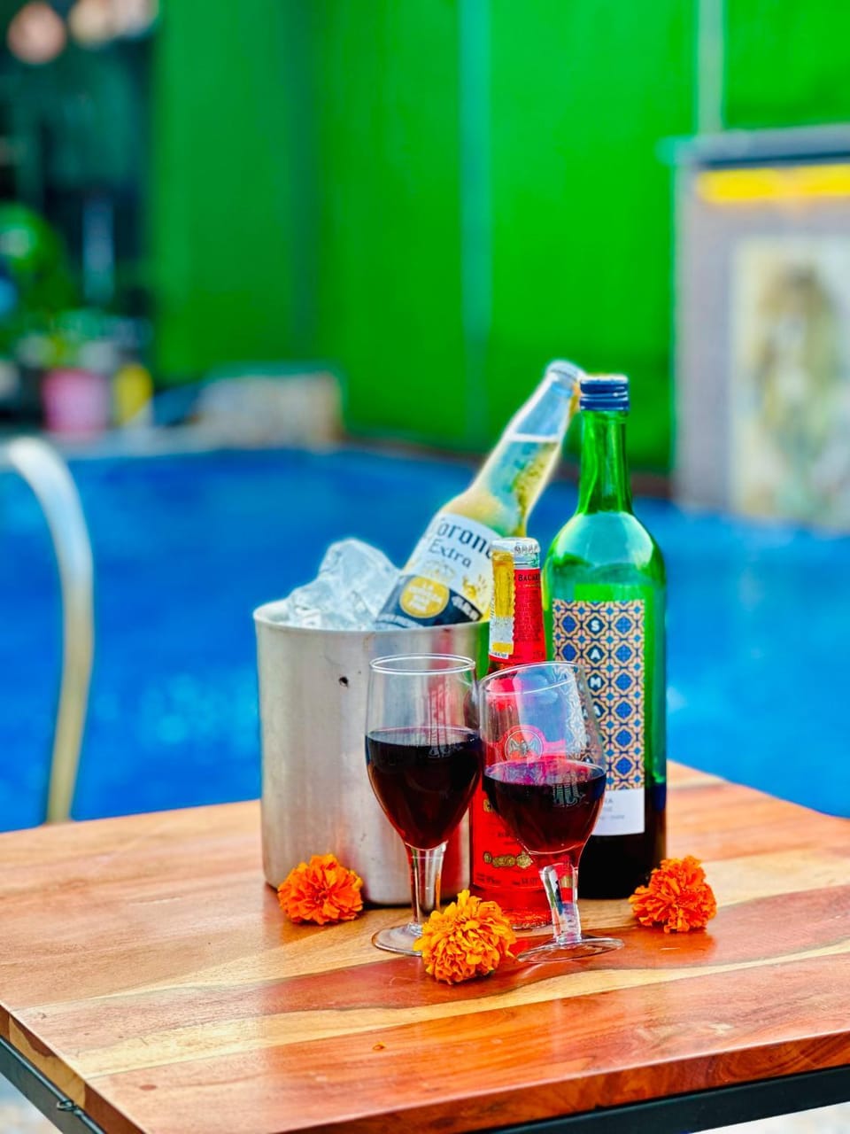 Food and drinks, Food, Drinks