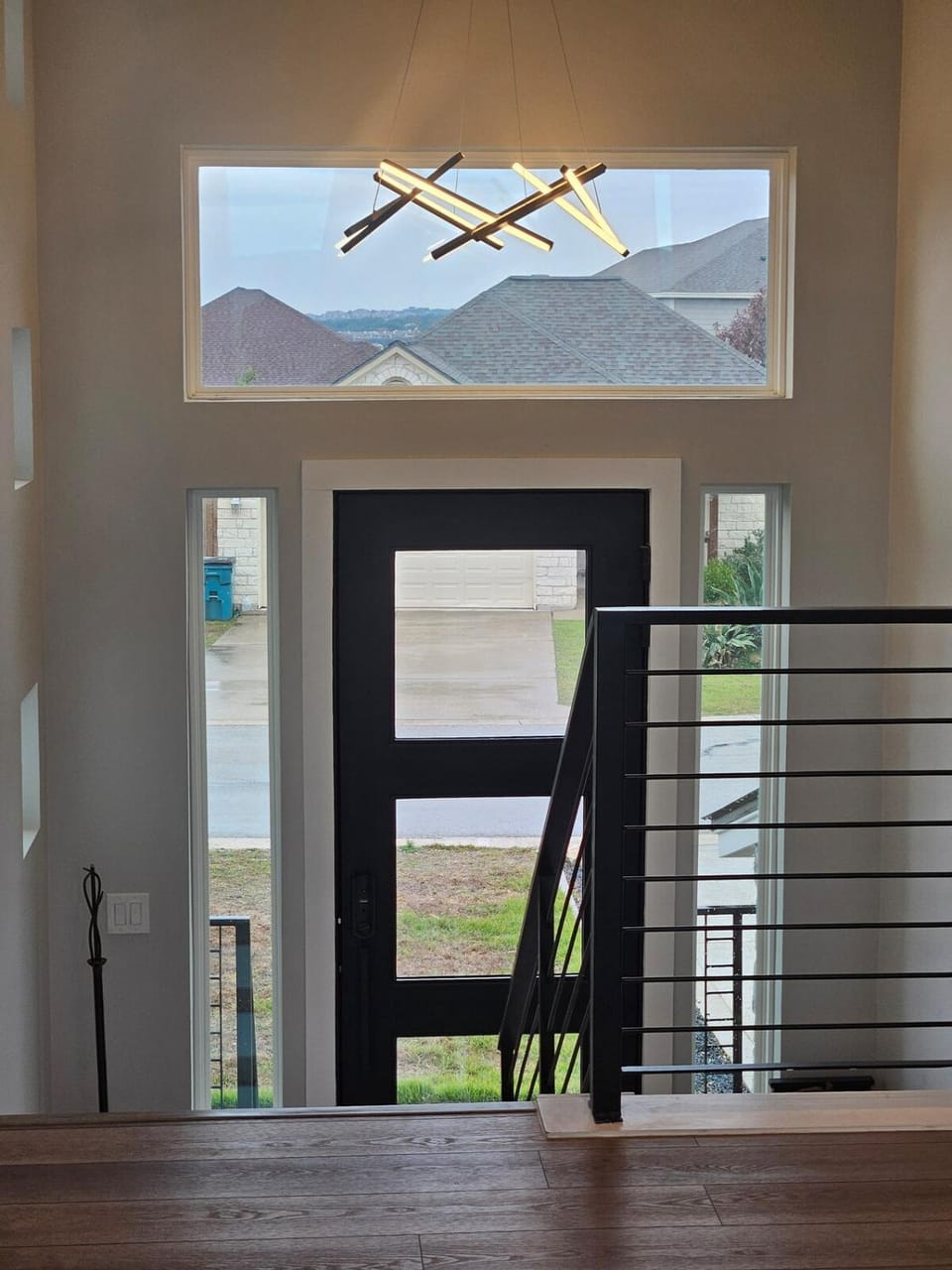 Casa Lago Bliss a 3BR & 2BA Upper-Level Retreat House in Point Venture