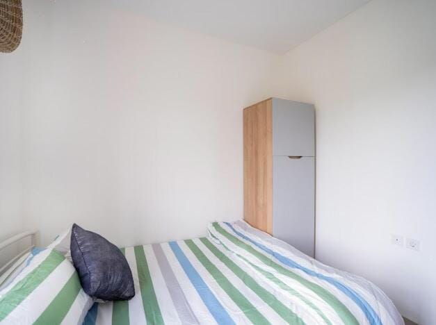 Town House, Modern Minimalis, Lokasi Strategis House in Kuta
