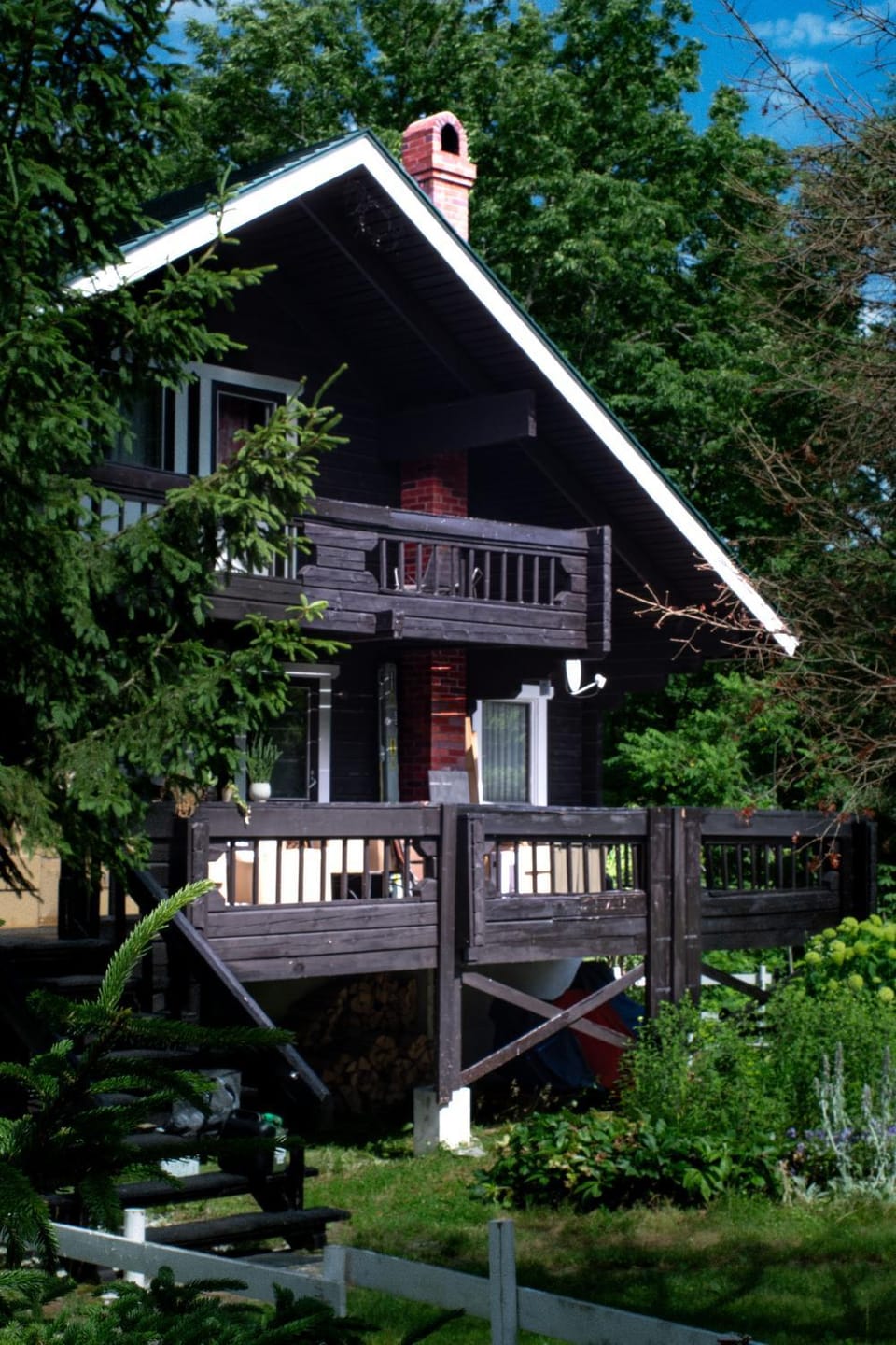 Property building, Day