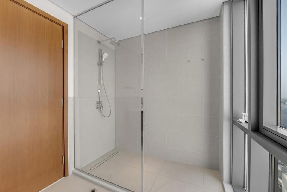 Guest Favorite - Premium & Modern 2BR Stay at Dubai Creek Harbour Apartment in Dubai