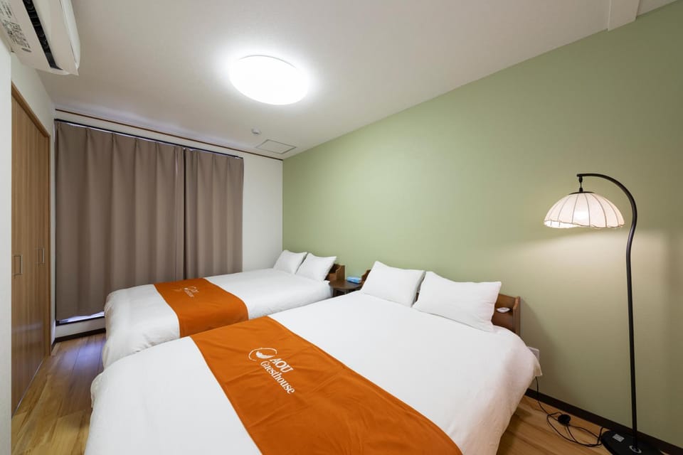 Bed, Photo of the whole room, Bedroom, air conditioner