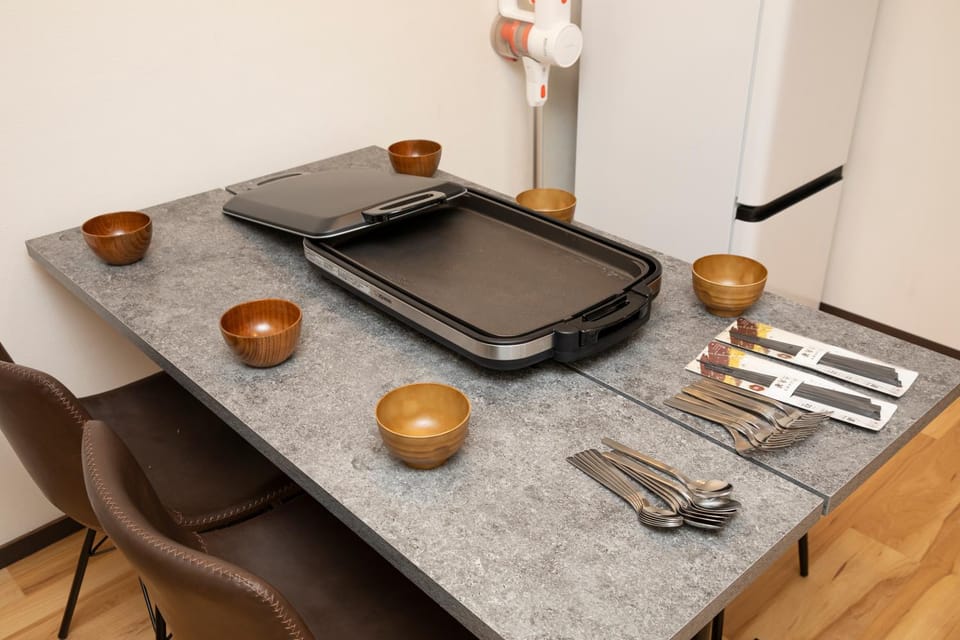 Food and drinks, Dining area, Food