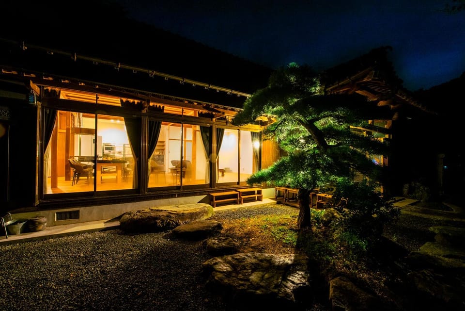 ISHIZUCHI Villa HANA Villa in Japan