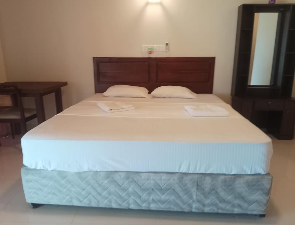 Albergo Marina Nilwella Bed and Breakfast in Southern Province