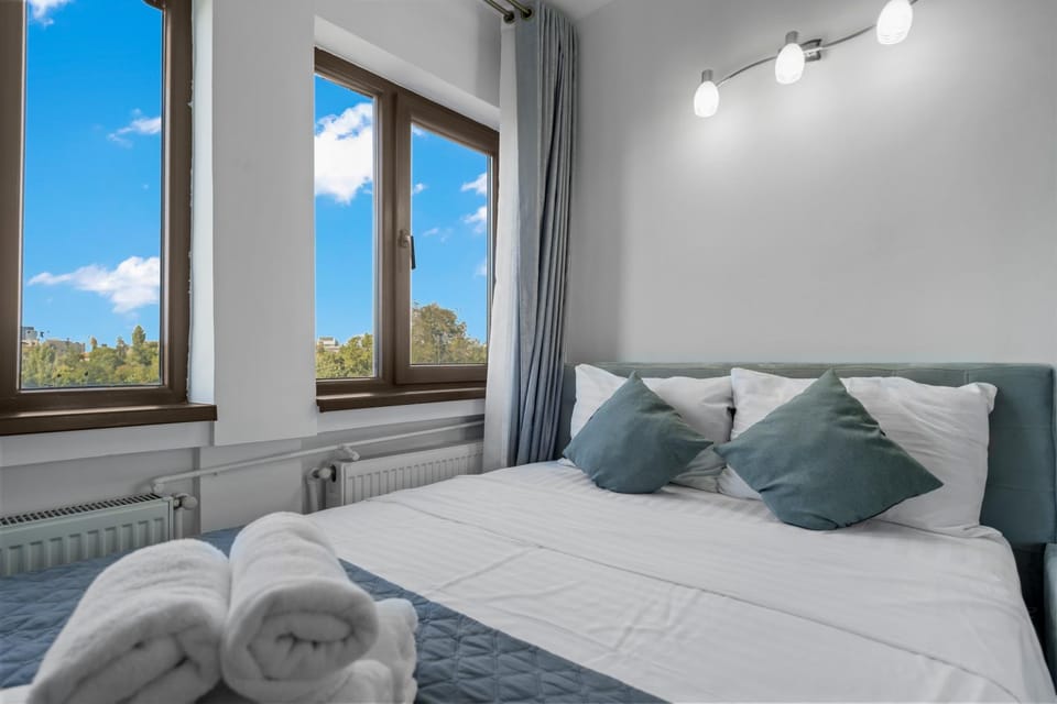 Cismigiu Park Modern Flat Apartment in Bucharest