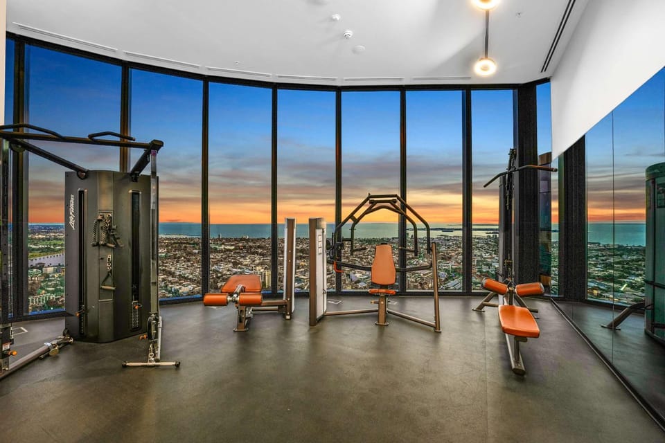 Sky High Luxury - Melbourne Square 57th Floor Apt Apartment in Southbank