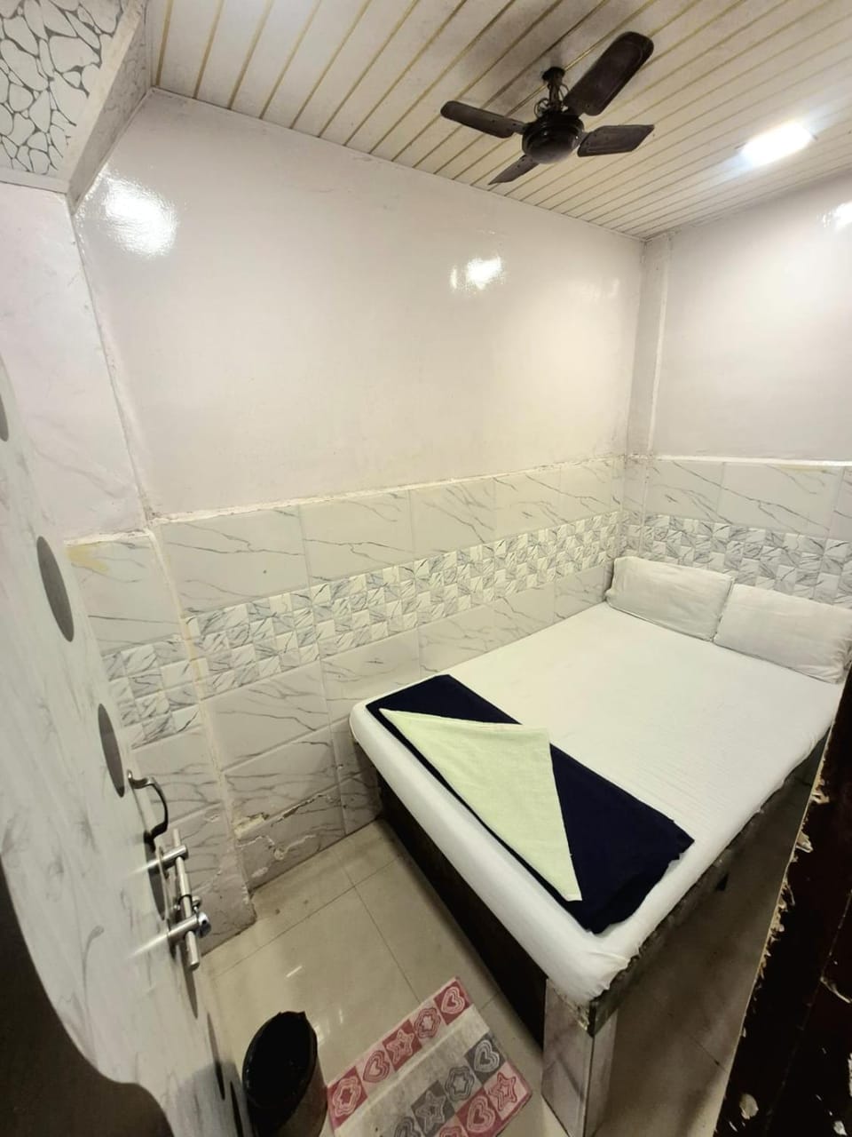 Hotel firdous Hotel in Mumbai