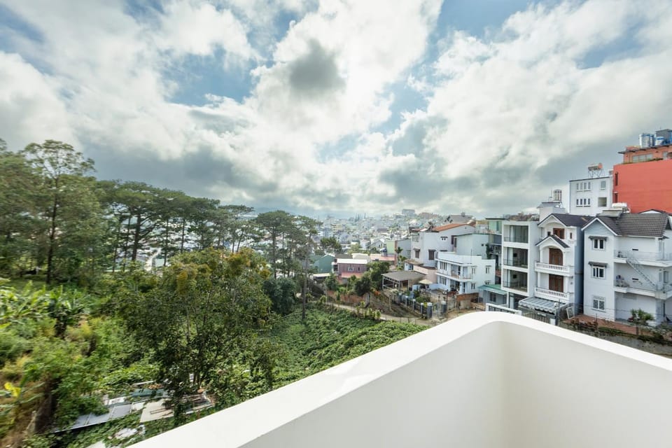 Day, Natural landscape, City view, Mountain view
