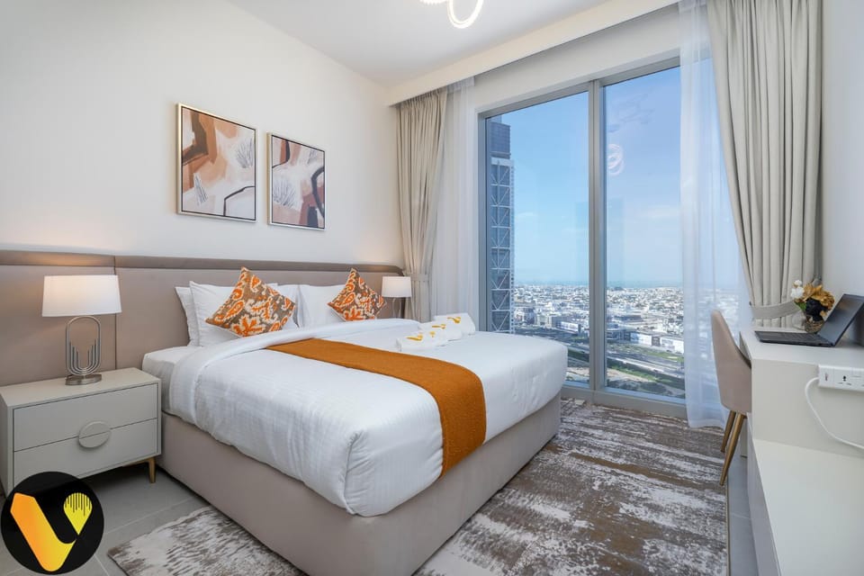 Bed, Photo of the whole room, Bedroom, City view