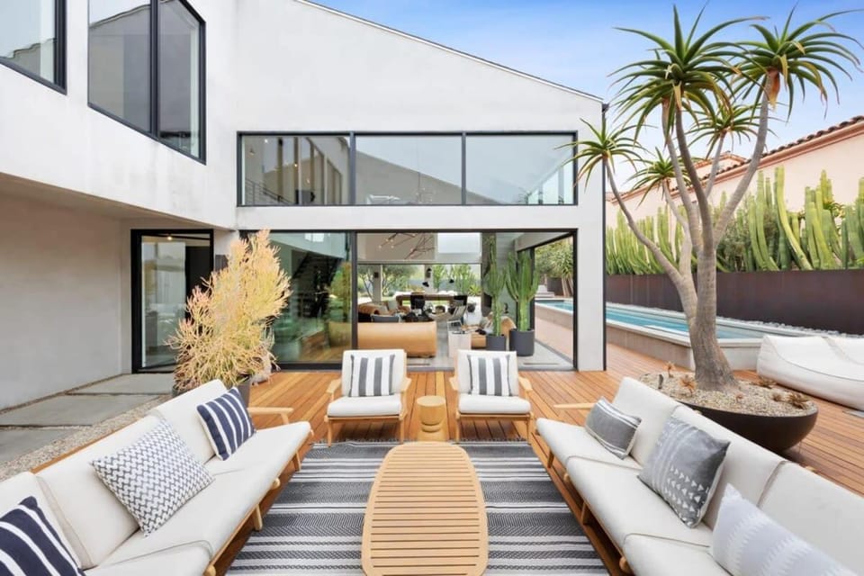 The Colony Reserve by Stay Awhile Villas House in Malibu