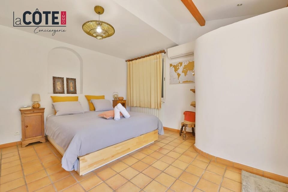 Villa Jungle House in Marignane