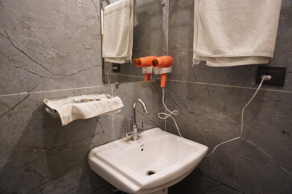 Hotel Bonita Mirador Hotel in Rishikesh