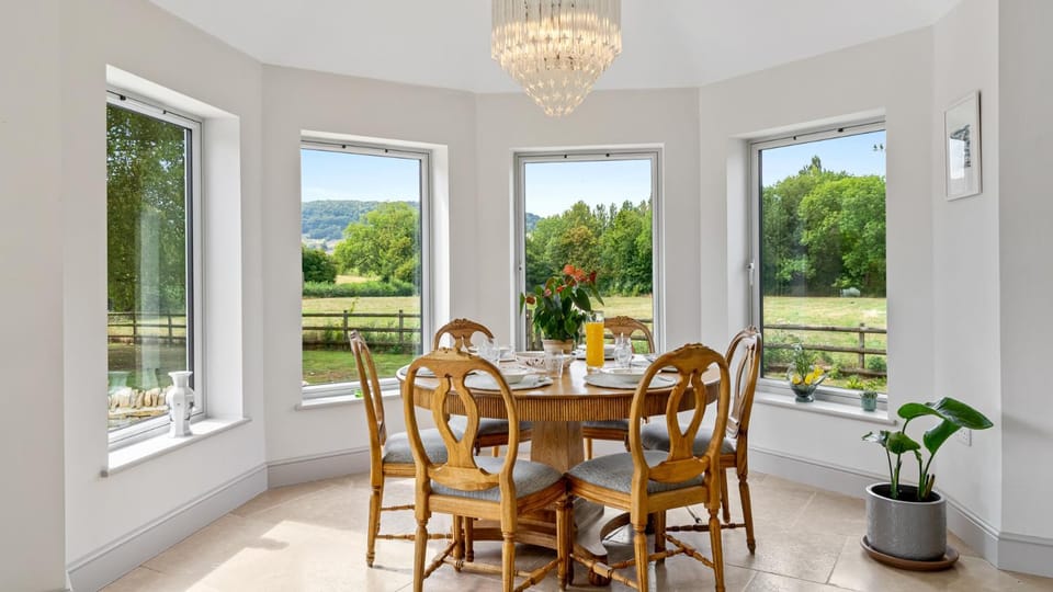 Dining area, Garden view