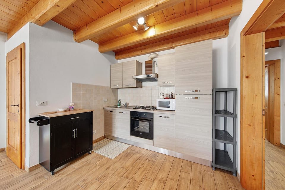 Property building, Kitchen or kitchenette, Living room