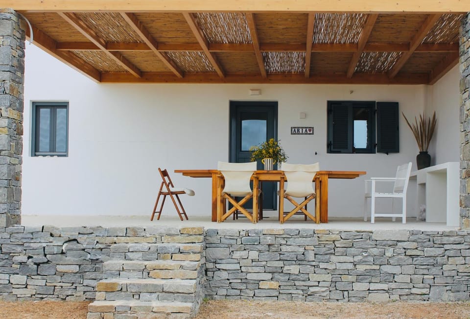 Patio, View (from property/room), Balcony/Terrace, Seating area, Dining area