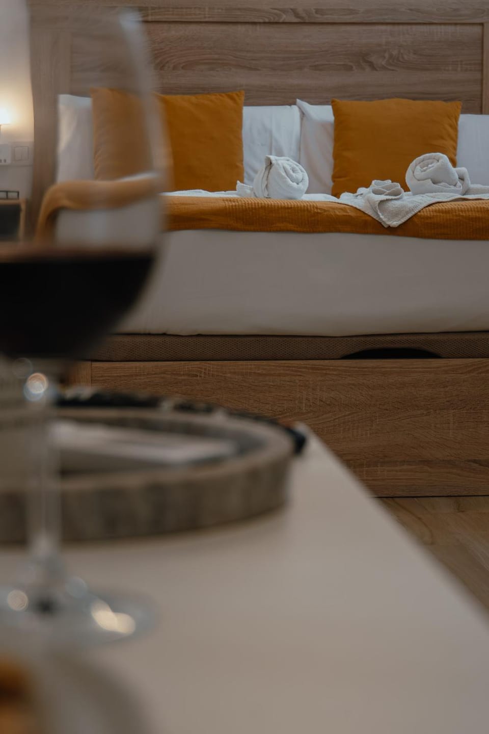 Bed, Photo of the whole room, Bedroom, Drinks, towels