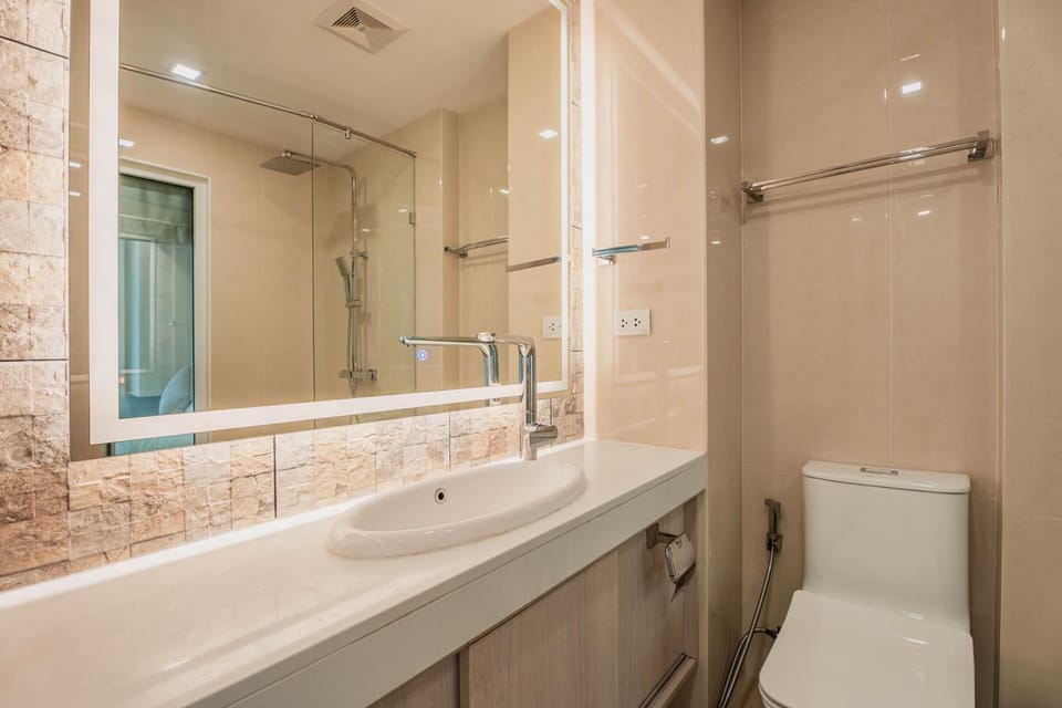 Olympus city garden direct pool access apartment by Sankalp Apartment in Pattaya City