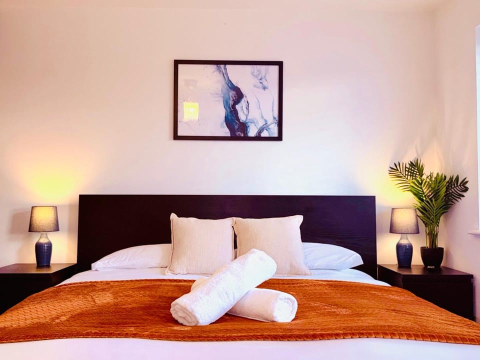 Bed, Bedroom, wardrobe