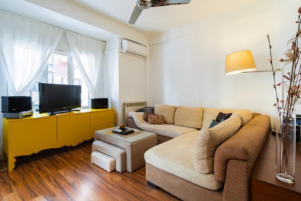 TV and multimedia, Living room, air conditioner