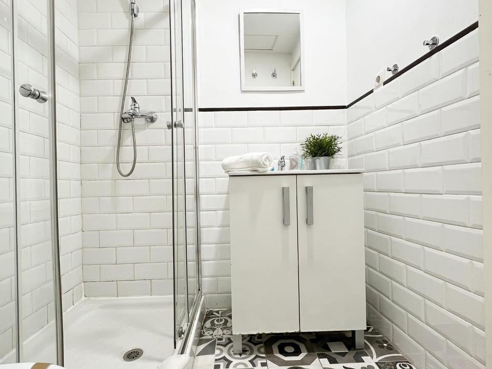 Shower, Bathroom