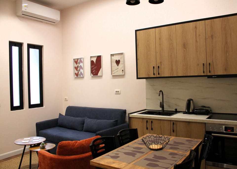 Kitchen or kitchenette, kitchen
