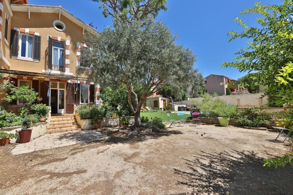 Villa L'Oustaou House in Sausset-les-Pins