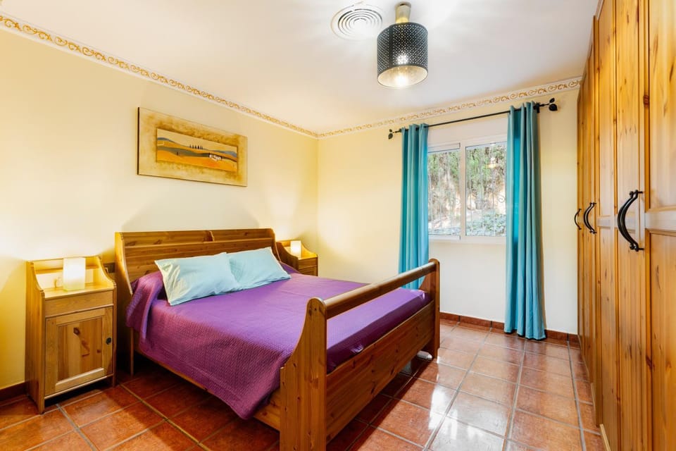 Property building, Living room, Bedroom