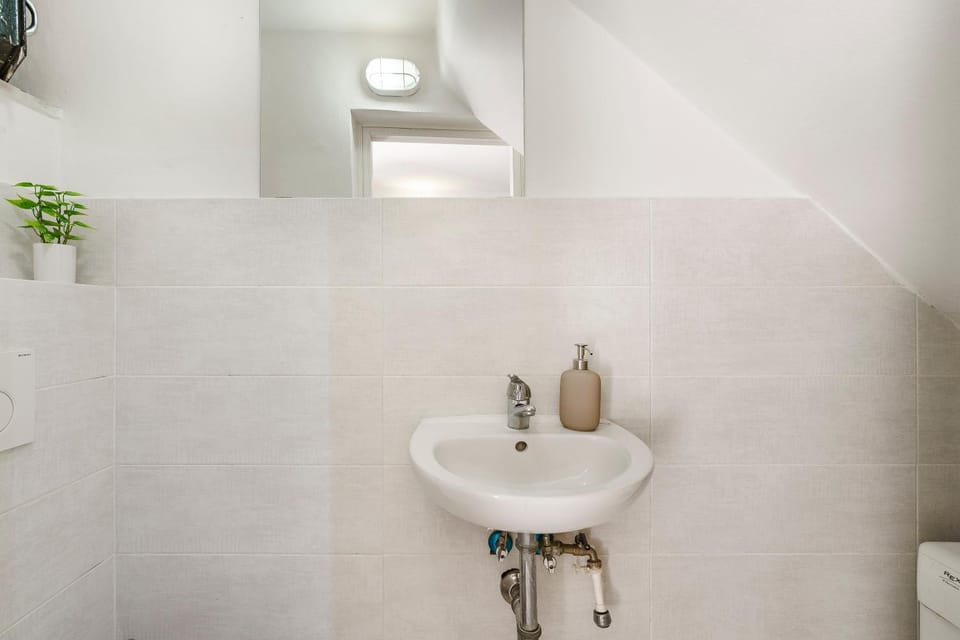 Toilet, Bathroom