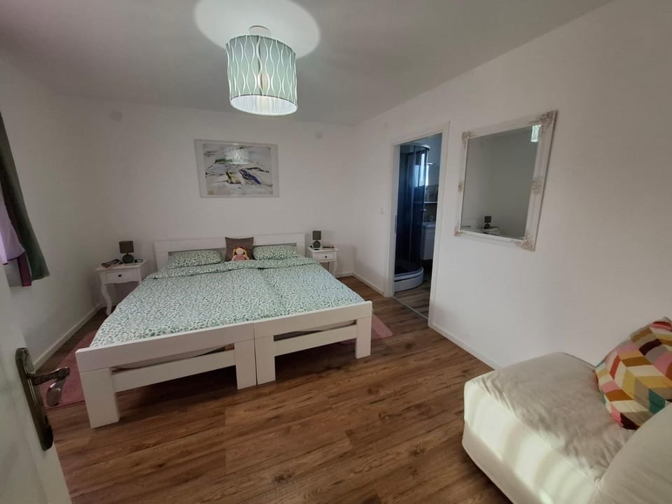 Agroturizam Na Malenom brijegu LJUBIČICA Apartment in Croatia