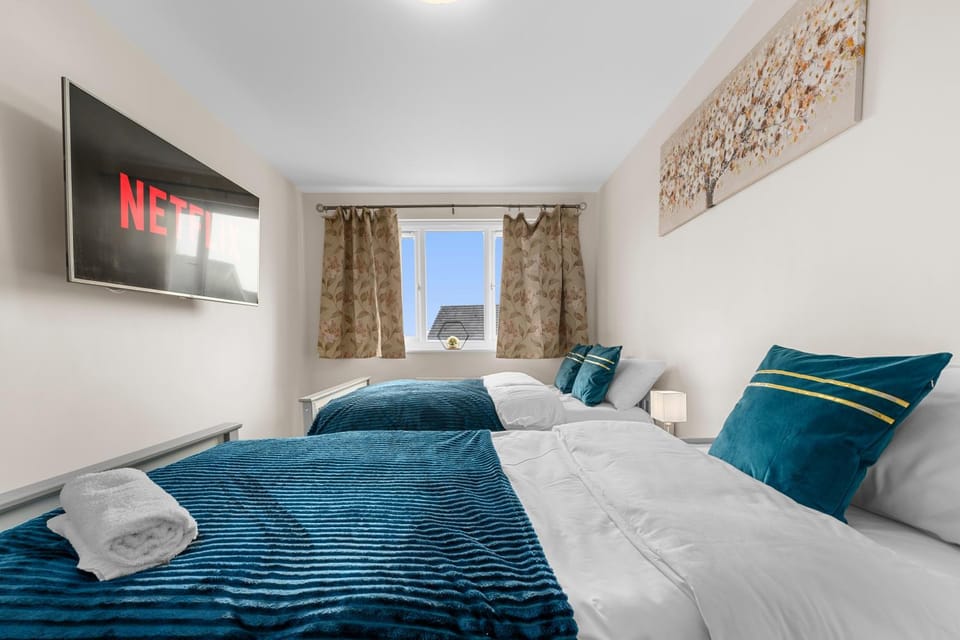 4 Bedroom House In Manchester Apartment in Manchester