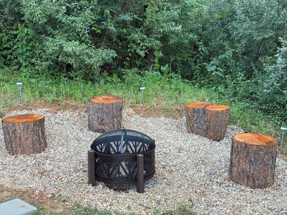 The Ancient Bears Den By Avada Properties House in Sevierville