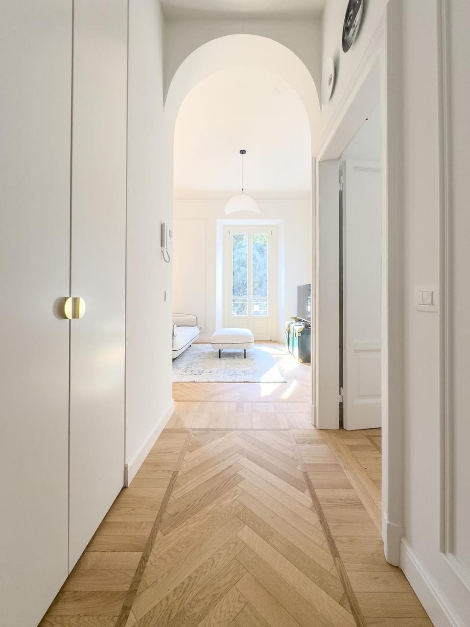 Design & Comfort in Porta Romana Apartment in Milan