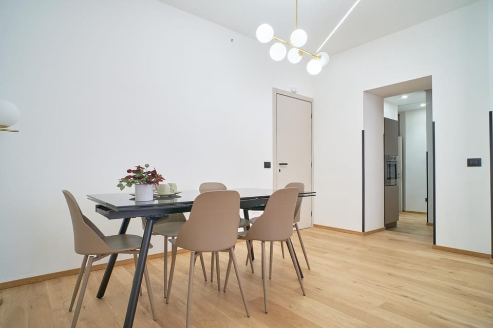 Living room, Photo of the whole room, Dining area