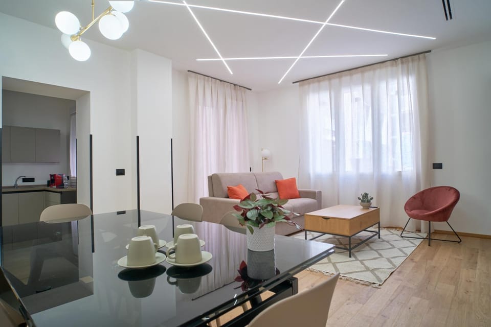 Living room, Seating area, Dining area