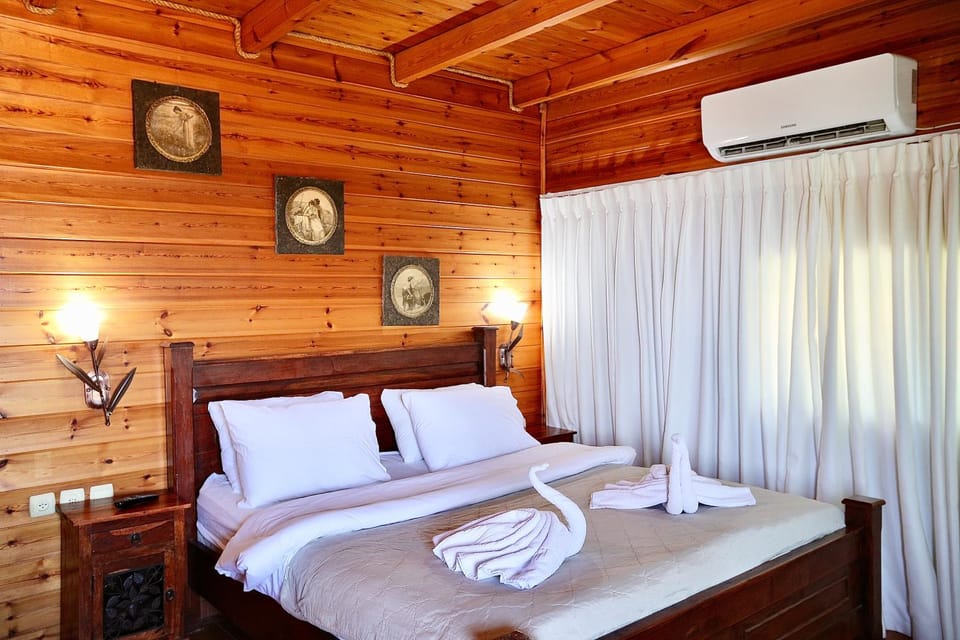 Bed, air conditioner